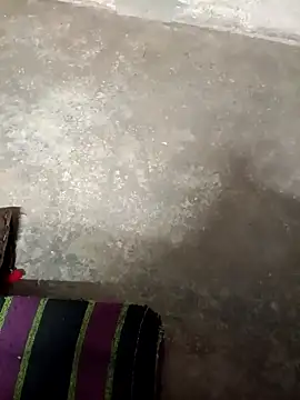 Hot hiuj online show from 04-21-26, 09:10