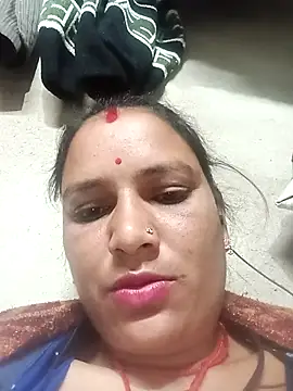 Hot hiuj online show from 02-16-26, 07:01