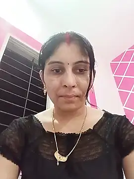 Hot ree85 online show from 05-19-26, 09:16