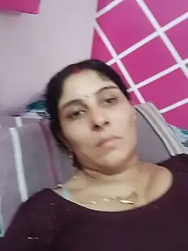 Hot ree85 online show from 05-23-26, 12:26