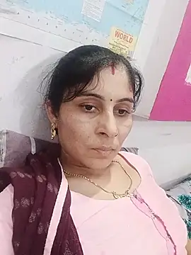 Hot ree85 online show from 05-25-26, 01:54
