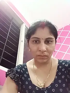 Hot ree85 online show from 05-18-26, 02:55