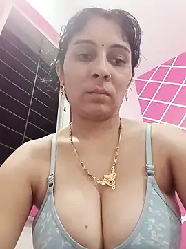 Hot ree85 online show from 06-03-26, 02:56