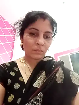 Hot ree85 online show from 04-28-26, 11:31