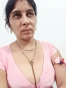 Hot ree85 online show from 03-18-26, 06:31