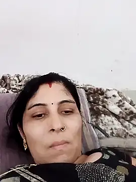 Hot ree85 online show from 04-28-26, 10:19