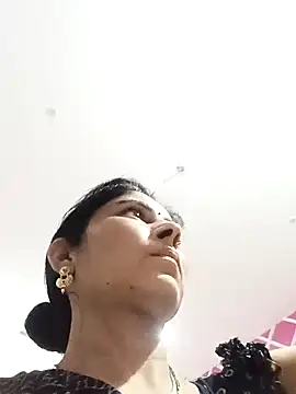 Hot ree85 online show from 03-08-26, 05:33