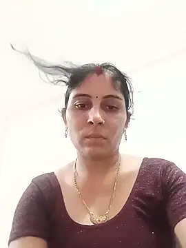 Hot ree85 online show from 05-20-26, 05:43
