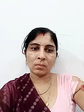 Hot ree85 online show from 05-05-26, 10:29