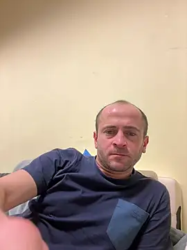 Majestik1 online show from 02-06-26, 12:12