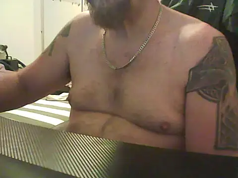 loudandproud online show from 04-05-26, 02:02