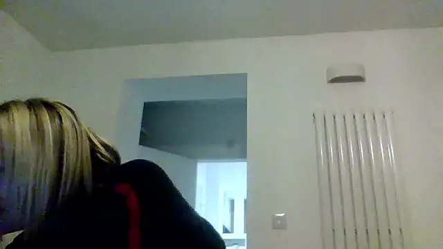 Milfshake227 online show from 03-07-26, 06:57