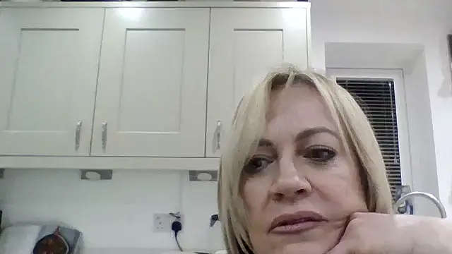 Milfshake227 online show from 03-19-26, 07:14