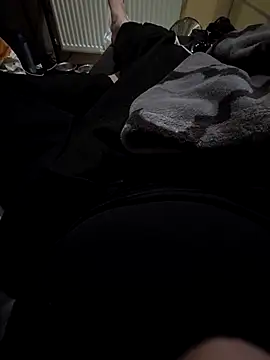 YoungAsainWithATrunk online show from 03-18-26, 04:15