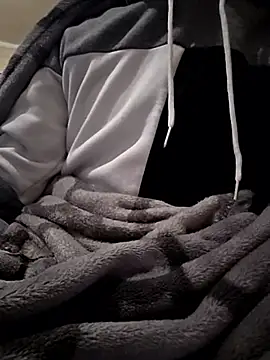 YoungAsainWithATrunk online show from 01-12-26, 03:35