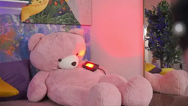 Ava Solis online show from 05-19-26, 08:16