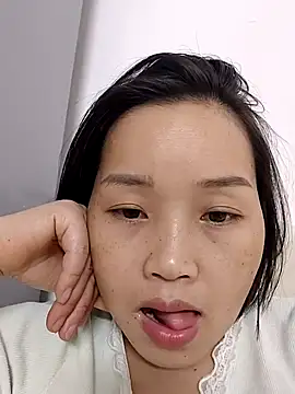   BingBing   online show from 02-15-26, 01:43