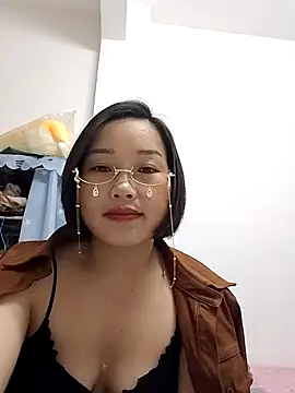   BingBing   online show from 02-28-26, 09:03