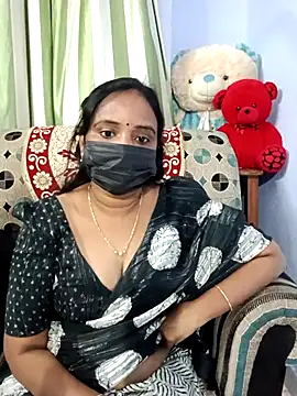 Tinarosy13 online show from 02-08-26, 04:15