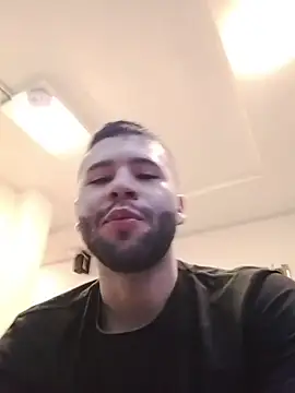 Snapshot of AndyKnoxx chatting on 02-10-26, 07:13 AndyKnoxx online show from 02-10-26, 07:13