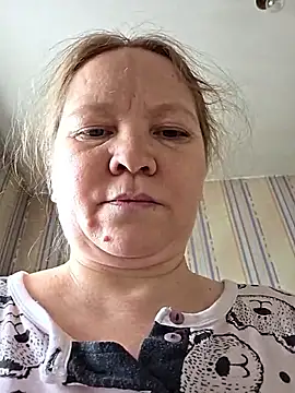 Snapshot of Didi_Evvie chatting on 01-13-26, 08:18 Didi Evvie online show from 01-13-26, 08:18