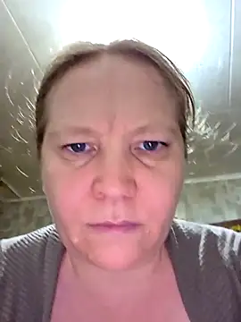 Snapshot of Didi_Evvie chatting on 01-06-26, 04:22 Didi Evvie online show from 01-06-26, 04:22