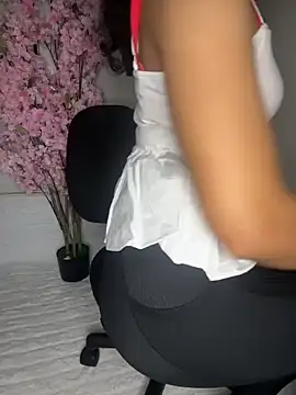 Yasminrosa online show from 01-17-26, 02:09