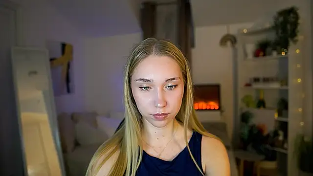 MilaBunny2000 online show from 02-10-26, 09:30