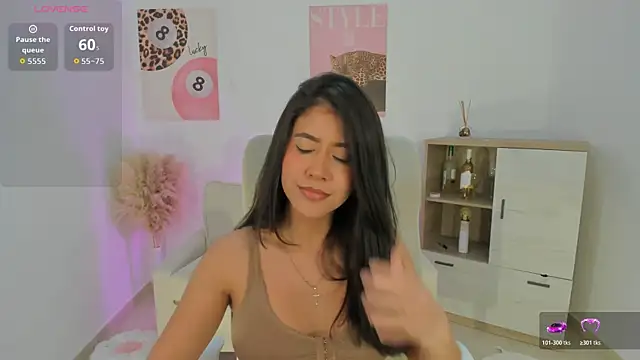 Sussan Monroe online show from 04-03-26, 10:38