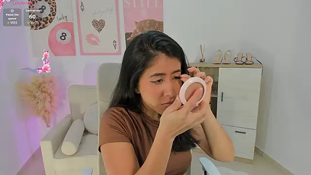 Sussan Monroe online show from 03-11-26, 05:18