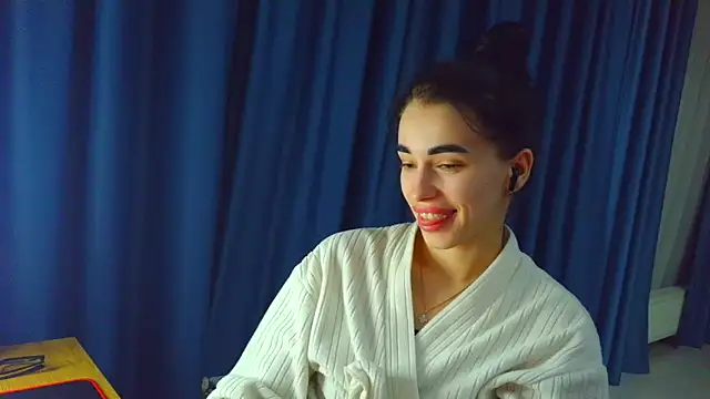 Vlada Elfie online show from 03-11-26, 07:30