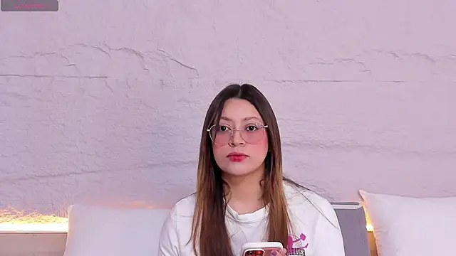 lanna 18  online show from 02-11-26, 11:54