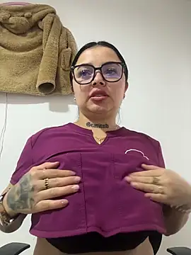 Snapshot of Mia__Bloom chatting on 02-03-26, 11:59 Mia Bloom online show from 02-03-26, 11:59