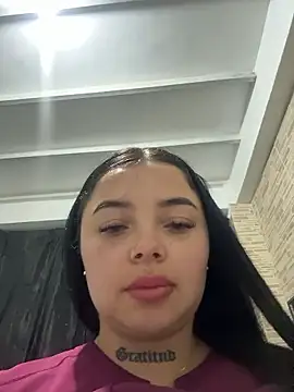 Snapshot of Mia__Bloom chatting on 01-14-26, 11:36 Mia Bloom online show from 01-14-26, 11:36