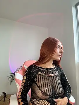 alesziarose  online show from 05-12-26, 09:43