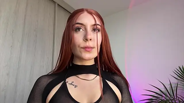alesziarose  online show from 05-26-26, 10:41
