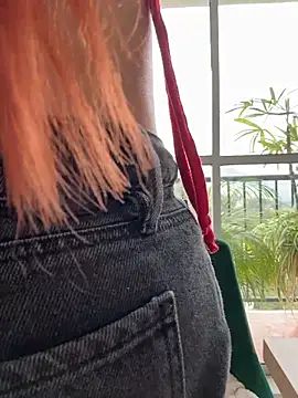 alesziarose  online show from 02-22-26, 10:33