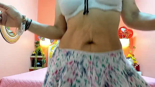 Dalila Najjar  online show from 05-26-26, 02:48