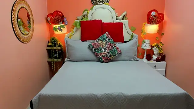 Dalila Najjar  online show from 05-29-26, 02:45