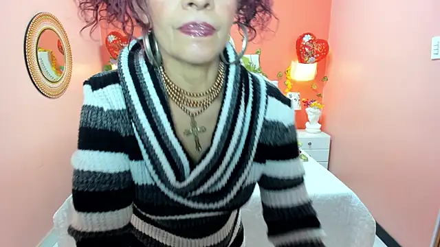Dalila Najjar  online show from 04-25-26, 02:47