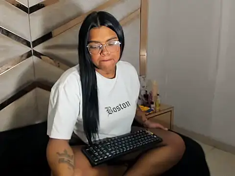 LunaFever69 online show from 02-11-26, 03:39