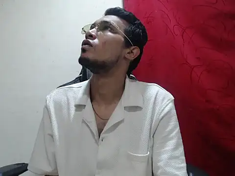 Calientes96 online show from 02-25-26, 05:40