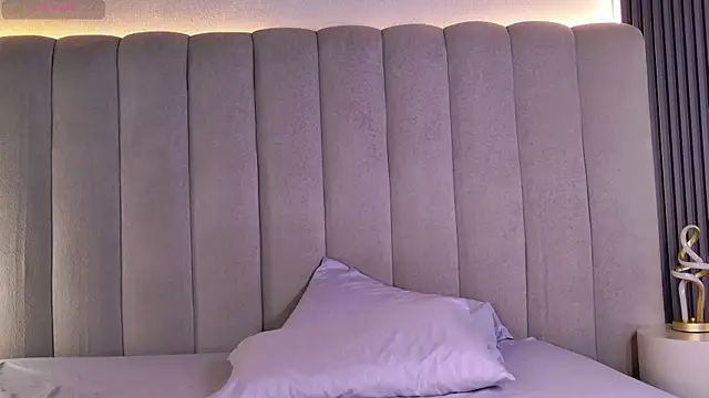 Snapshot of Kimi_Hotdrip chatting on 01-07-26, 05:12 Kimi Hotdrip online show from 01-07-26, 05:12