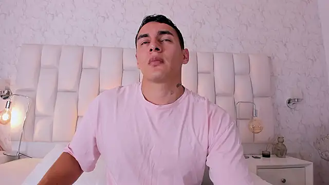 MassimoCo  online show from 03-25-26, 11:36