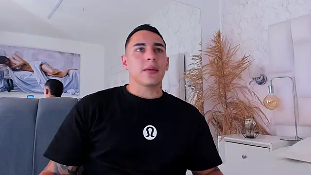 Snapshot of MassimoCo_ chatting on 02-11-26, 10:53 MassimoCo online show from 02-11-26, 10:53