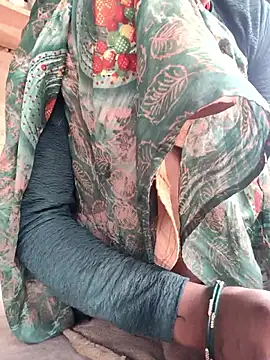 Queen chayna online show from 03-20-26, 01:39