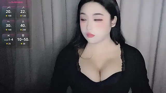 Missqiu-w online show from 01-14-26, 11:03