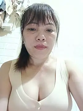 Snapshot of Sana-vn chatting on 07-14-26, 10:27 Sana-vn online show from 07-14-26, 10:27