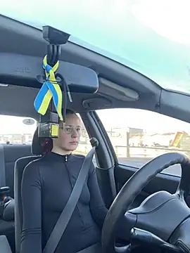 Lily Viola online show from 03-27-26, 06:22