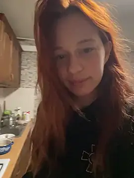 Lily Viola online show from 02-15-26, 06:03